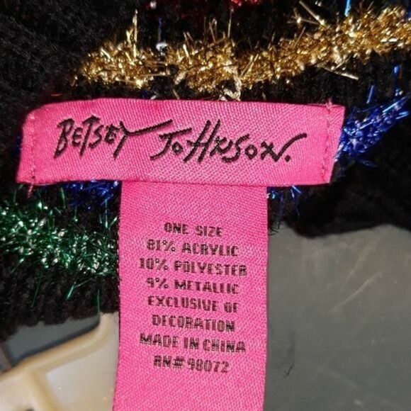 BETSY JOHNSON BLACK RAINBOW STRIPE POMPOM HAT $28. Nwt - Picture 8 of 8